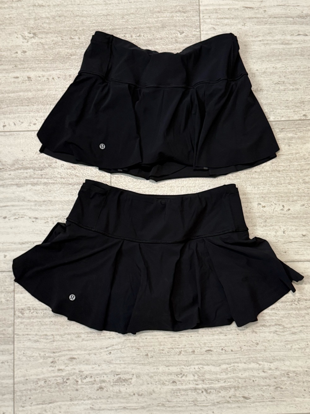 Lululemon Black Athletic Tennis Skort Built In Shorts Women’s size 8